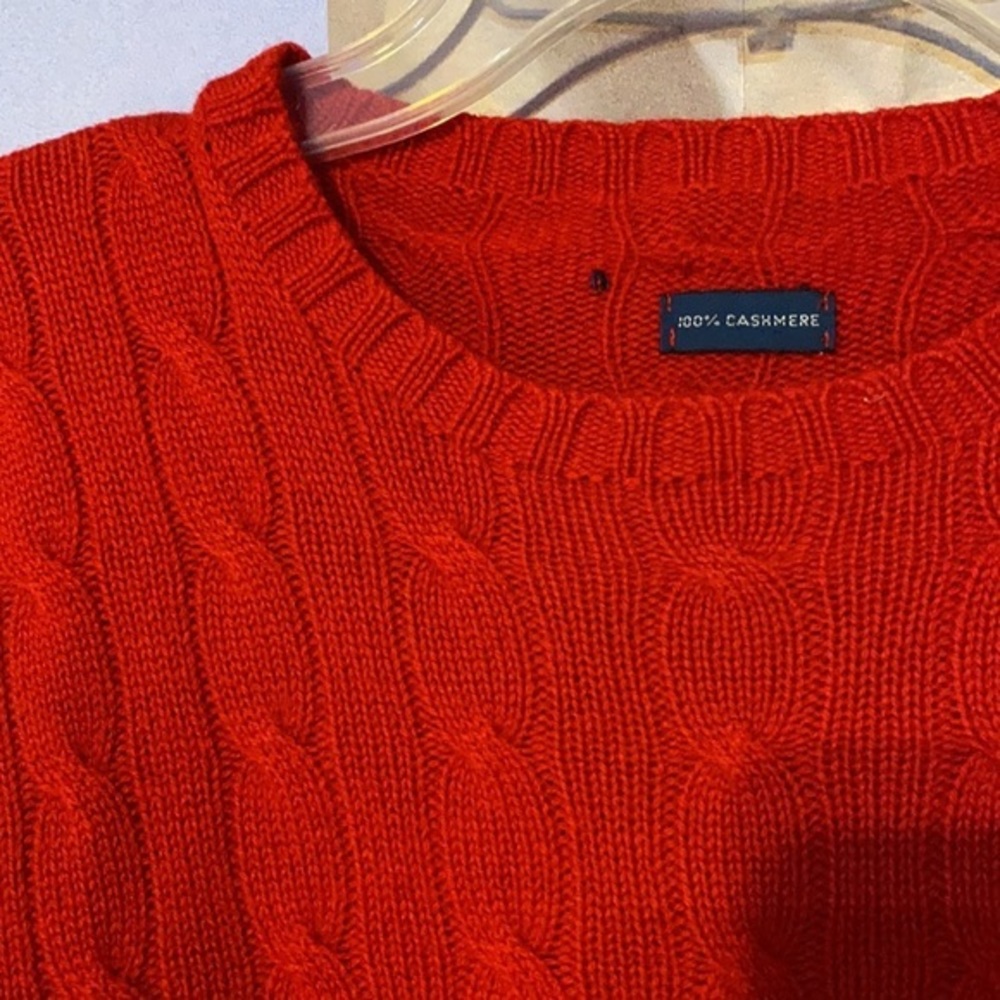 100% Cashmere Cable Knit Sweater Cherry Red Crew Neck